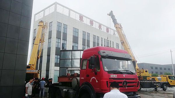 头号玩家娱乐平台机器人再次引进新设备，助力企业快速发展